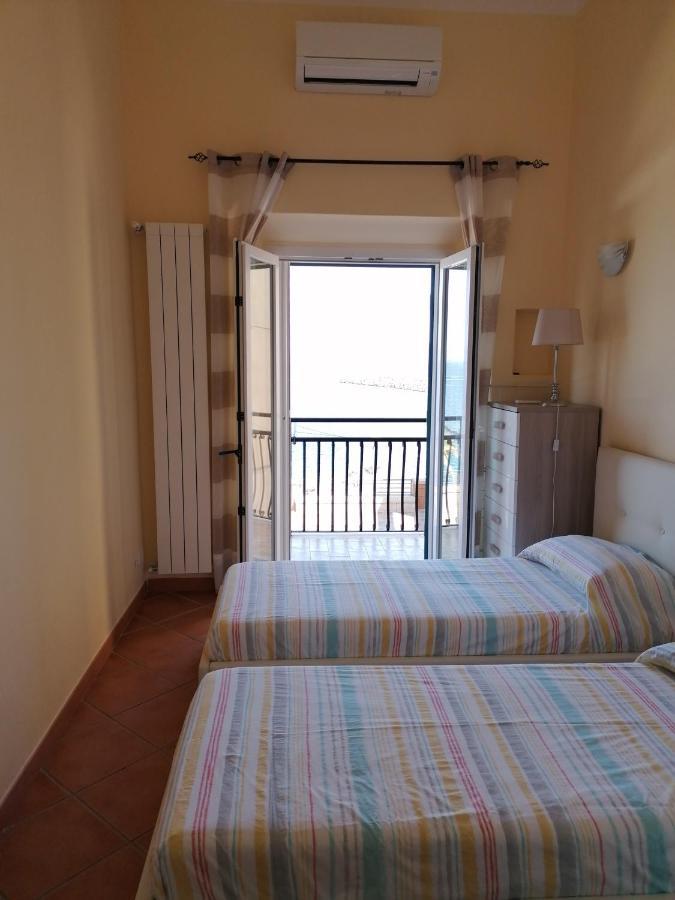 דירות פורטו סנטו סטפנו Casa La Marinella מראה חיצוני תמונה